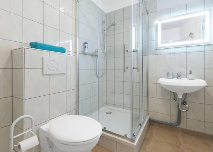 Big 4rooms Kurfuerstendamm *